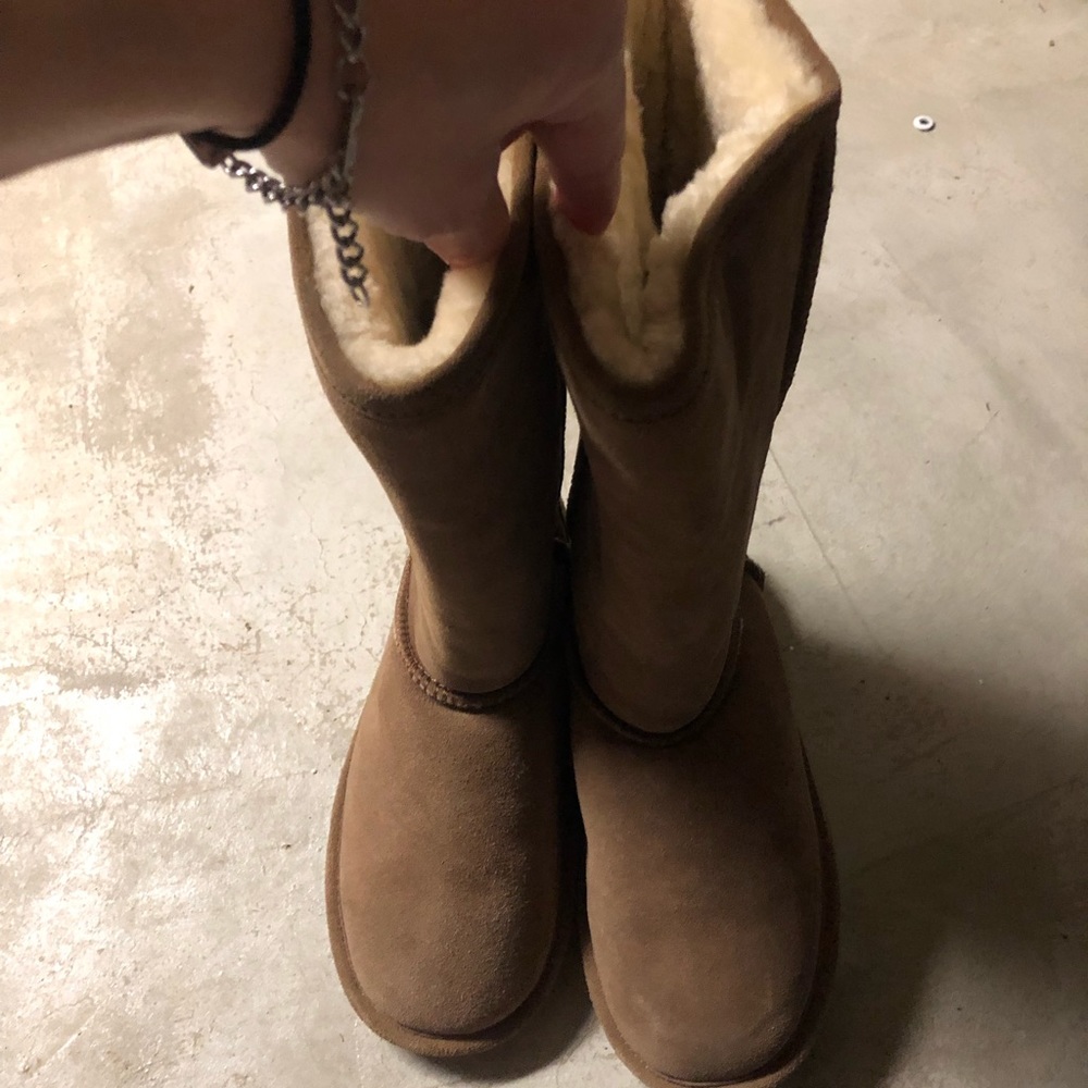 Women’s bear paw winter boots new